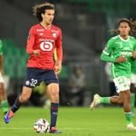 Portrait d'Ayyoub Bouaddi, jeune milieu de terrain du LOSC, symbole de la nouvelle génération du football français et marocain.