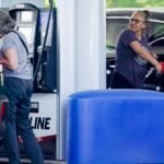 Graph depicting a steep decline in consumer sentiment index with rising inflation and geopolitical tensions