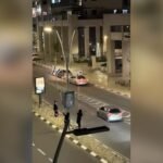 يهود متشددون يزيلون الأعلام الإسرائيلية في بيت شيمش