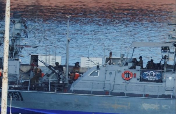 سفينة مساعدات إنسانية متجهة إلى قطاع غزة