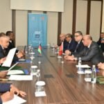 رئيس مجلس المستشارين المغربي ورئيس الجمعية الوطنية لمالاوي يوقعان مذكرة تفاهم لتعزيز التعاون البرلماني في إسطنبول.