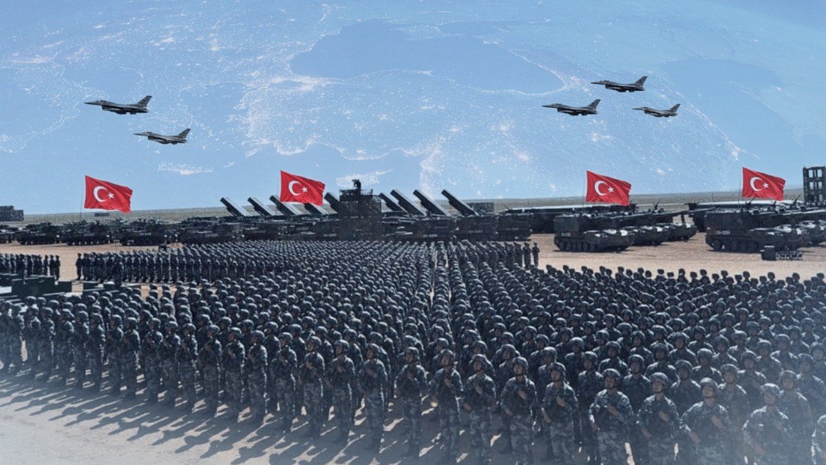 خريطة تركيا تغطي منطقة الشرق الأوسط، تعكس الطموحات الإقليمية.