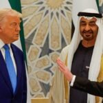 الرئيس الأمريكي دونالد ترامب ورئيس دولة الإمارات محمد بن زايد آل نهيان خلال اجتماع في قصر الوطن بأبوظبي.