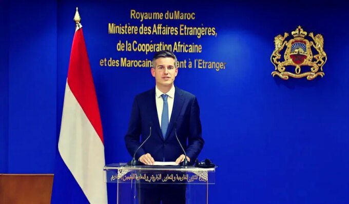 صورة لوزير الخارجية الهولندي توم بيريندسن ونظيره المغربي ناصر بوريطة خلال لقائهما في الرباط