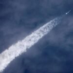 صورة مركبة تظهر رموزاً للجزائر، مصر، وإيران، مع إشارات للسياسة الدولية والتكنولوجيا العسكرية.