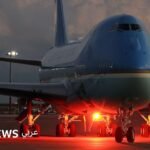 طائرة "يوم القيامة" الأمريكية: حصن القيادة الطائر في زمن الأزمات القصوى 6 طائرة بوينغ E-4B "يوم القيامة" تحلق في السماء، مجهزة بقدرات هائلة للتحليق أثناء الهجمات النووية والنبضات الكهرومغناطيسية.