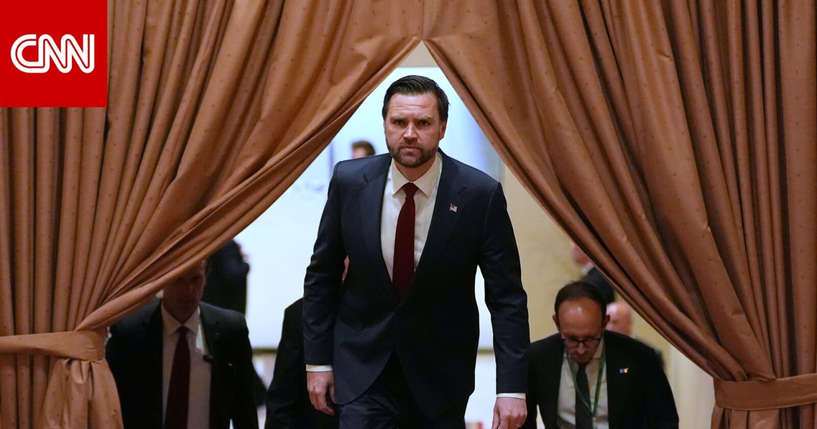 مسؤولون أمريكيون وإيرانيون يشاركون في محادثات مباشرة في إسلام آباد