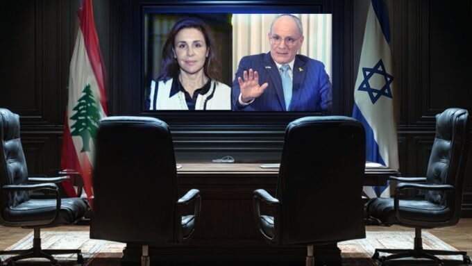 صورة توضيحية لسفيري لبنان وإسرائيل يتحدثان عبر الفيديو، مع خلفية ترمز للدبلوماسية والولايات المتحدة.