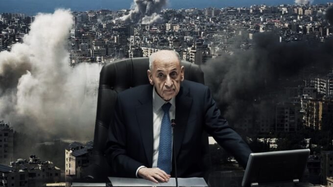 صورة تجمع وفدين لبناني وإسرائيلي على طاولة المفاوضات في واشنطن، مع خلفية لعلمي البلدين.