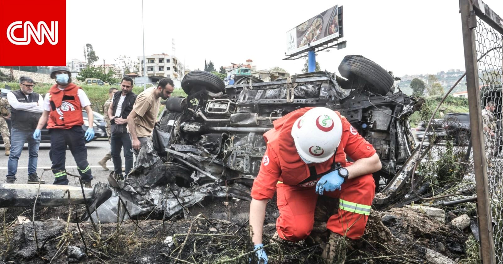 المجلس الوزاري الإسرائيلي يبحث هدنة محتملة مع لبنان وسط محادثات غير مسبوقة 3 صورة لمسؤولين إسرائيليين ولبنانيين أو خريطة للمنطقة تظهر الحدود بين البلدين.