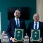 Signature de la convention de partenariat entre ARDI Microfinance et Tamwilcom au SIAM 2026 à Meknès, symbolisant le renforcement du financement des TPE au Maroc.