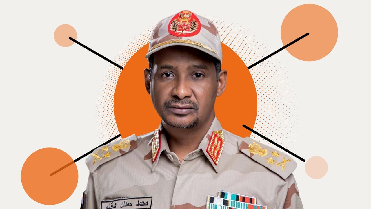 Le général Mohamed Hamdane Daglo, dit Hemetti, figure clé du conflit au Soudan, en uniforme militaire.