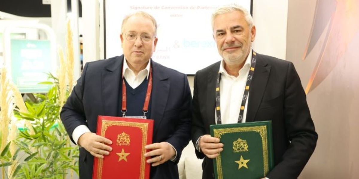 Al Barid Bank et Berexia : Un Partenariat Stratégique pour Réinventer la Finance au Maroc 3 Représentation visuelle de la collaboration entre Al Barid Bank et Berexia, symbolisant l'innovation fintech et la modernisation des services bancaires au Maroc, avec un arrière-plan évoquant le Gitex Africa 2026.