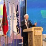 André Azoulay, Conseiller de SM le Roi, s'exprimant lors des Rencontres de l'Université EUROMED à Fès sur l'Intelligence Artificielle et les valeurs humaines.