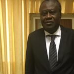 Jean-Noël Loucou, historien et vice-président du PDCI, posant à Yamoussoukro en 2020.