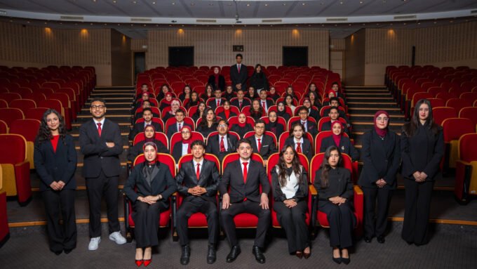 L'Ingénieur Marocain, Architecte du Futur Territorial : Le 29ème Forum EHTP-Entreprises à l'Horizon 7 Vue générale du Forum EHTP-Entreprises, avec des étudiants et des professionnels en discussion lors d'un événement dédié au développement territorial.