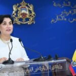 La ministre équatorienne des Relations extérieures et de la Mobilité humaine, Gabriela Sommerfeld, en discussion avec le ministre marocain des Affaires étrangères, Nasser Bourita, à Rabat.