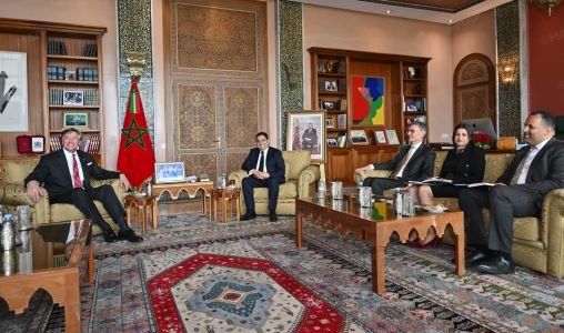 Nasser Bourita, Ministre des Affaires étrangères, lors d'un point de presse à Rabat, évoquant l'alliance Maroc-USA.