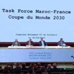 Fouzi Lekjaa et Nicolas Forissier lors de la réunion de la Task Force Maroc-France au Complexe Mohammed VI pour préparer le Mondial 2030, symbolisant la coopération bilatérale.