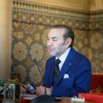 Un avion de la Royal Air Maroc à l'aéroport international de Conakry, symbolisant le rapatriement des ressortissants guinéens.