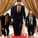 Diplomatic Deadlock: Vance Departs Pakistan as Iran Peace Talks Collapse Over Nuclear Standoff 8 U.S. Vice President JD Vance with Pakistani Chief of Defence Forces and Deputy Prime Minister in Islamabad for peace talks.