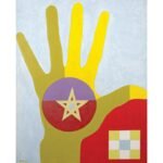 Vue d'ensemble d'une salle de vente aux enchères d'art, avec des œuvres majeures d'artistes marocains et internationaux exposées.