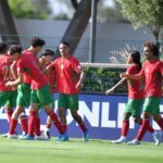 Joueurs de l'équipe marocaine U17 en action lors d'un match de la CAN U17.