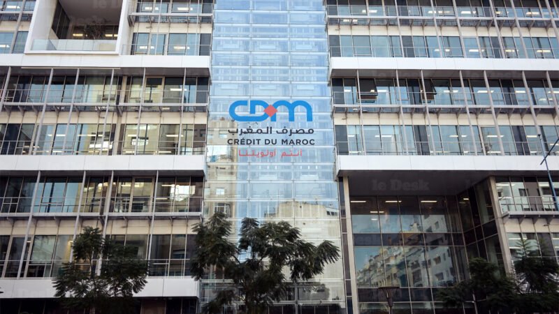 Vue du siège social du Crédit du Maroc, symbolisant la solidité et la performance financière de la banque.