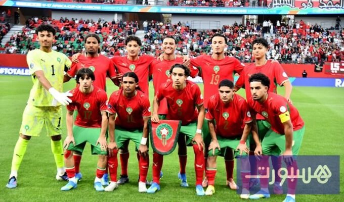 لاعبو المنتخب المغربي لأقل من 17 سنة يحتفلون بهدف الفوز على إثيوبيا في كأس إفريقيا للفتيان.