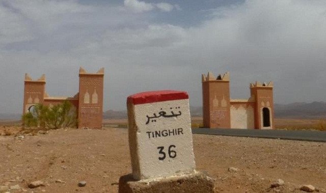 صورة توضيحية لمركز صحي قروي أو ممرضة في سياق عملها