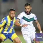 صورة للاعبي فريقي نهضة الزمامرة وأولمبيك الدشيرة خلال مباراتهما في البطولة الاحترافية.