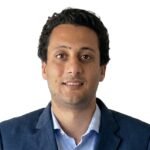 صورة لمصفاة صناعية ترمز إلى أهمية التكرير في سلاسل القيمة العالمية