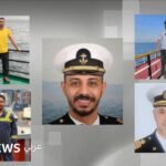 صورة لناقلة نفط شبيهة بـ M/T EUREKA تبحر في المياه الدولية، مع إشارة إلى منطقة القرصنة قبالة السواحل الصومالية.