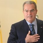 صورة للوزير السابق وديع الخازن يتحدث عن التهديدات الإسرائيلية وسيادة لبنان