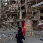 صورة لمقر البنتاغون أو لقطة من مؤتمر صحفي حول الإنفاق العسكري.