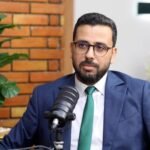 صورة تعبيرية عن الهوية المغربية، ربما تجمع بين عناصر تقليدية وعصرية، أو خريطة المغرب مع رموز ثقافية.
