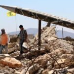 صورة تظهر شعار حزب الله أو مقاتلين تابعين له، أو خريطة توضح مناطق نفوذه في لبنان، مع إشارة إلى التأثير الإيراني.