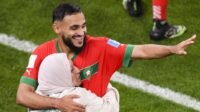 صورة لسفيان بوفال لاعب المنتخب المغربي