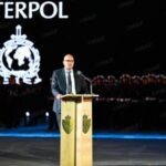 Lucas Philippe, président d'Interpol, saluant les efforts de modernisation de la DGSN marocaine lors des Journées Portes ouvertes à Rabat.