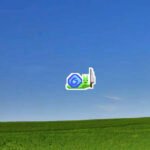 Screenshot of the 'Don't Touch the Snail' game interface, showing a snail chasing a mouse cursor on a desktop.