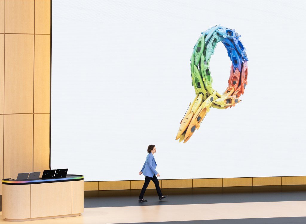 Illustration of Google's new, larger, and AI-powered search bar with interactive elements and the Gemini 3.5 Flash logo.