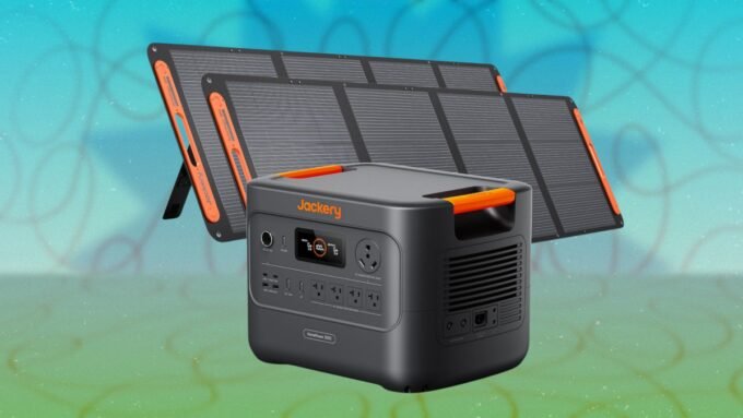 Jackery HomePower 3000 portable power station with solar panels