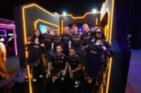 Représentation visuelle de l'engagement d'Orange Maroc dans l'eSport, avec des logos Orange et des éléments de gaming.