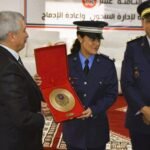Des officiels et des employés de la prison locale de Béni Mellal lors de la cérémonie du 18ème anniversaire de la DGAPR, symbolisant l'engagement envers l'humanisation de la détention et la réinsertion.