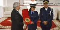Des officiels et des employés de la prison locale de Béni Mellal lors de la cérémonie du 18ème anniversaire de la DGAPR, symbolisant l'engagement envers l'humanisation de la détention et la réinsertion.