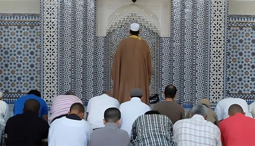 Al Hoceïma : Vingt Ans de Réclusion pour l'Agresseur de l'Imam en Plein Aïd al-Fitr 3 tentative de meurtre, imam, Aïd al-Fitr, Al Hoceïma, prison, agression, mosquée, justice, Maroc