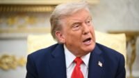 Trump menace de relever les