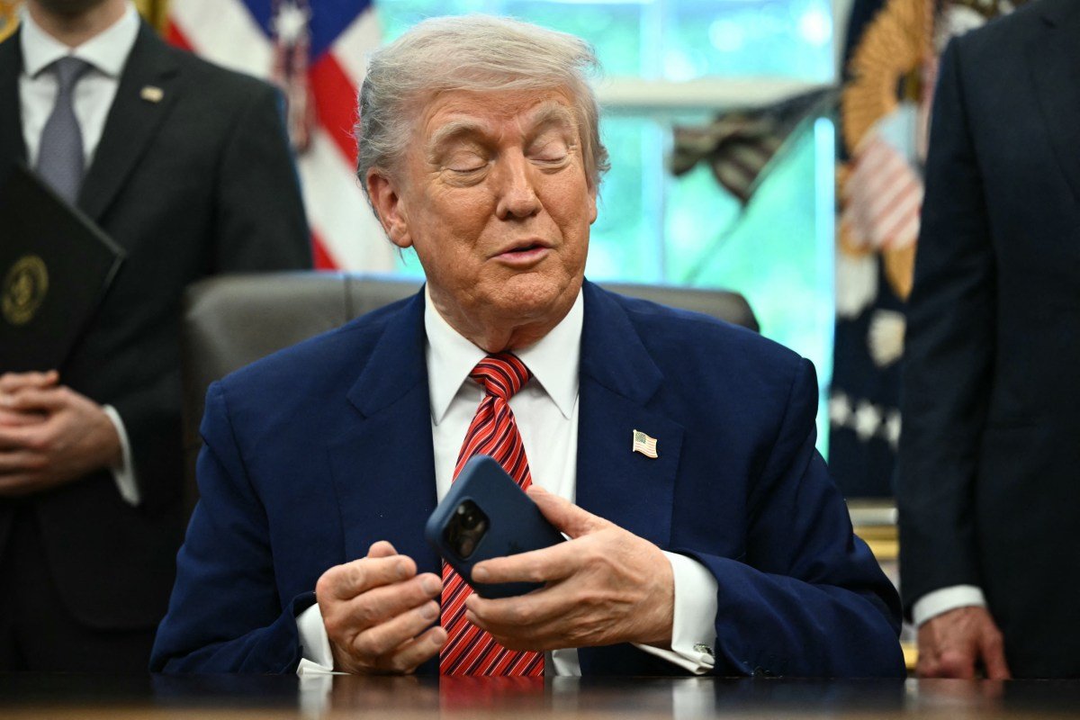 Trump Mobile branding with digital data security elements