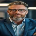 Best advice for transitioning from an employee to a founder. complete guide