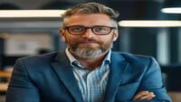 Best advice for transitioning from an employee to a founder. complete guide